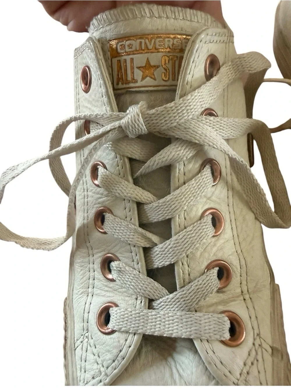 Converse Chuck Taylor All Star low-top sneakers in ivory leather Size 8 Women’s